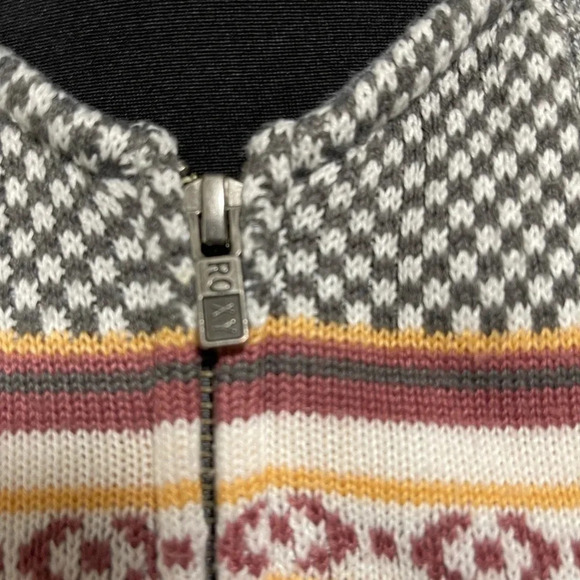 Roxy Women's Aztec Print & Grey Knit Zip Up Hooded Sweater Small - Picture 4 of 5